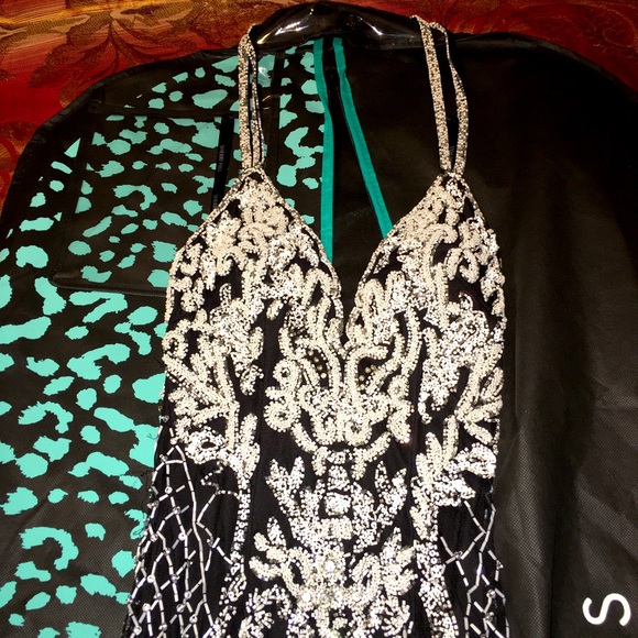 Dress by SHERRI HILL - Picture 8 of 13